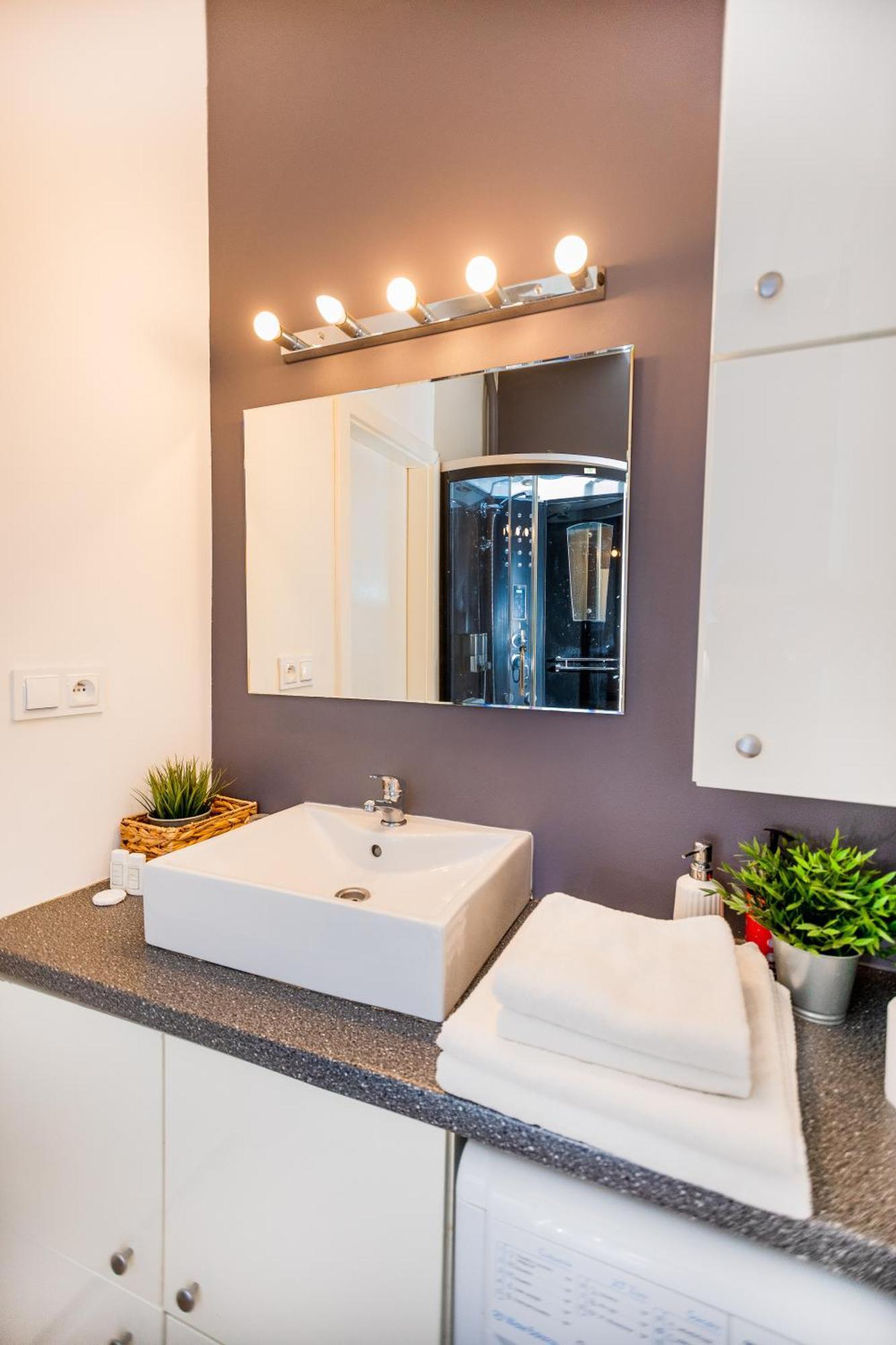 Cozy Studio Next To The Metro And City Center 华沙 外观 照片